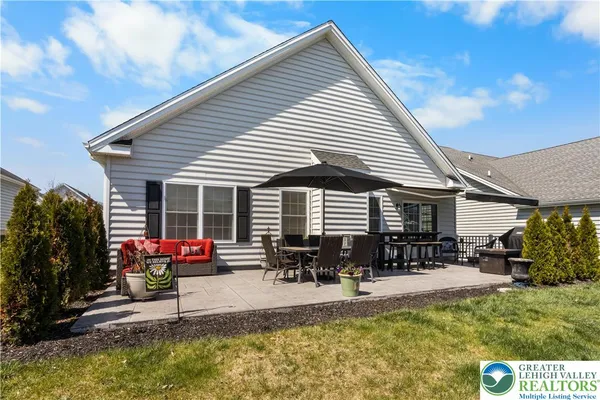 $535,000 | 2618 Ambassador Drive, Bethlehem, PA 18017