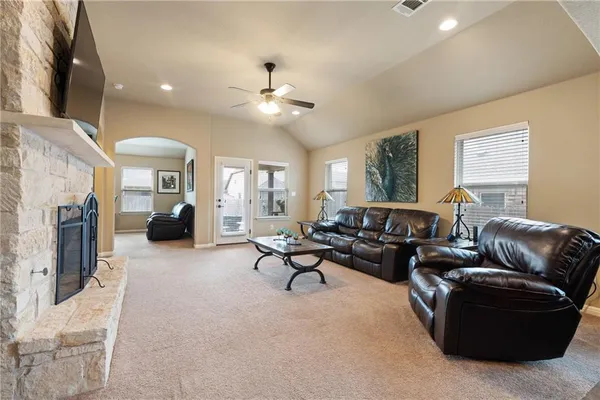 $2,300 | 5813 Arbia Lane, Round Rock, TX 78665