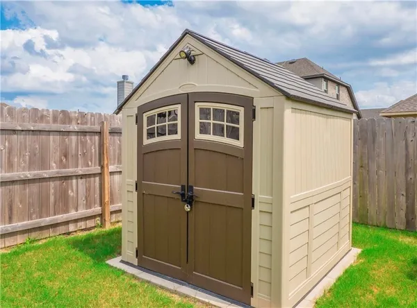$2,300 | 5813 Arbia Lane, Round Rock, TX 78665