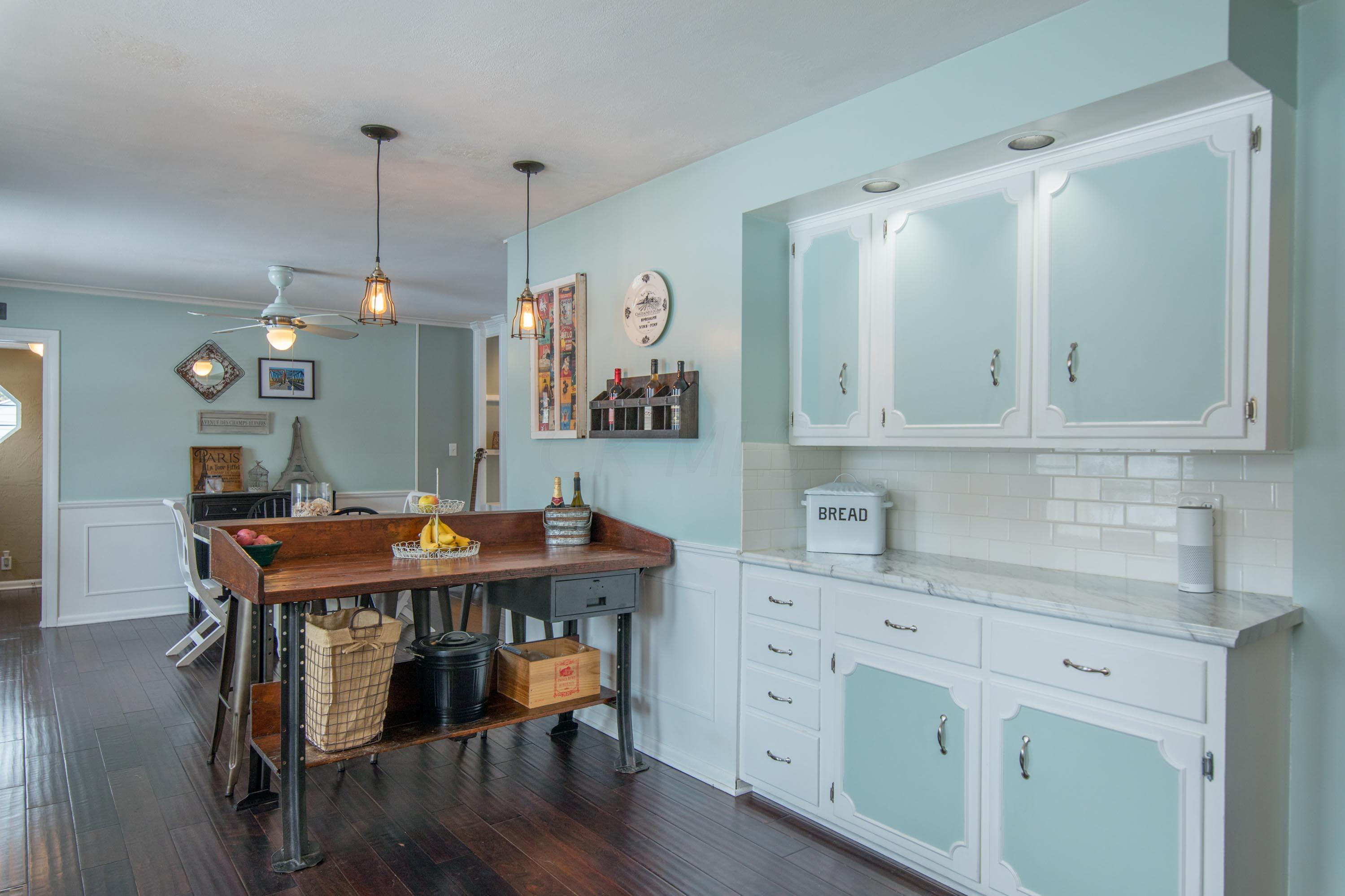 3510 West Henderson Road Columbus, OH 43220 - Photo 12 of 41