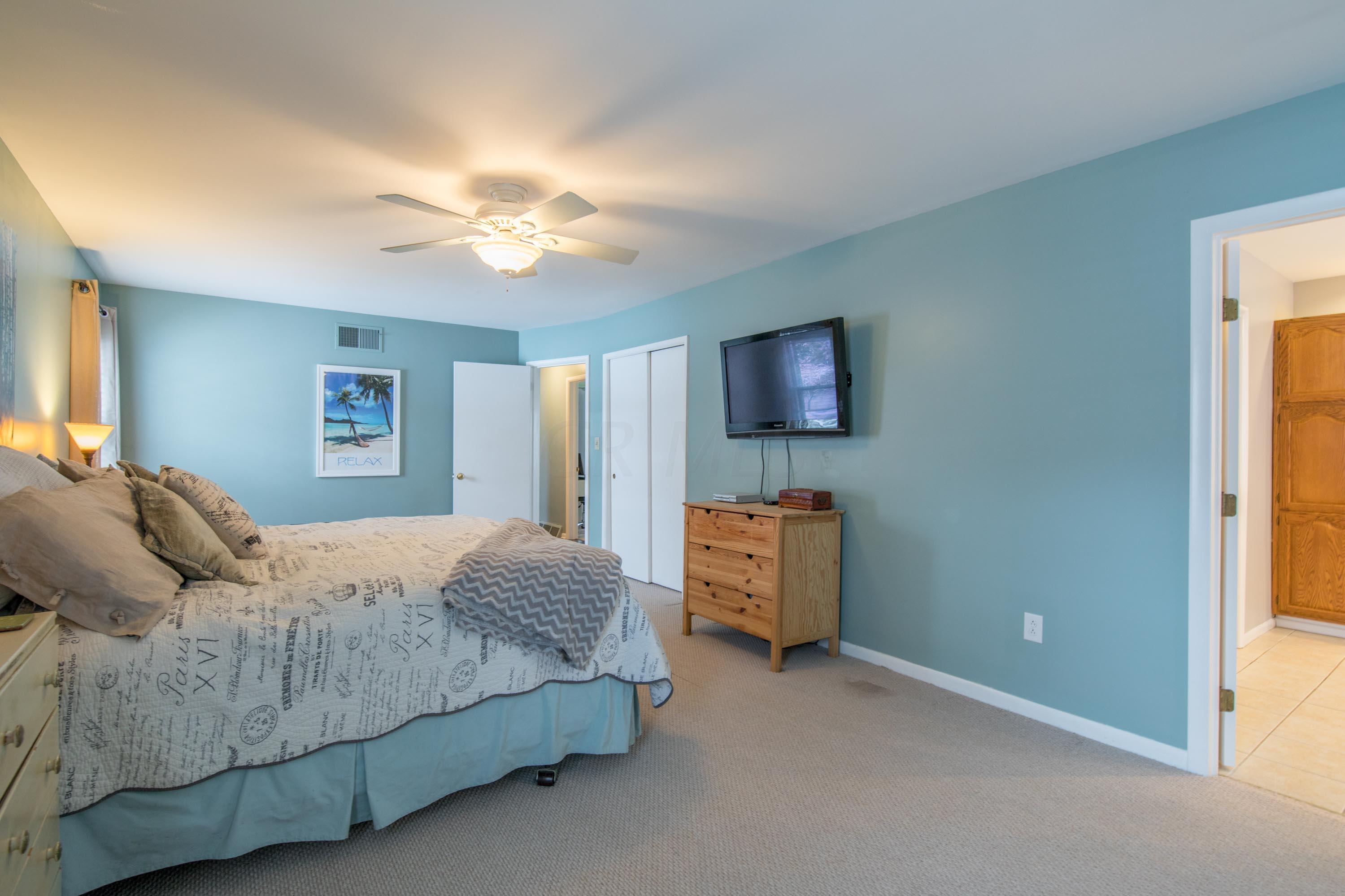 3510 West Henderson Road Columbus, OH 43220 - Photo 17 of 41