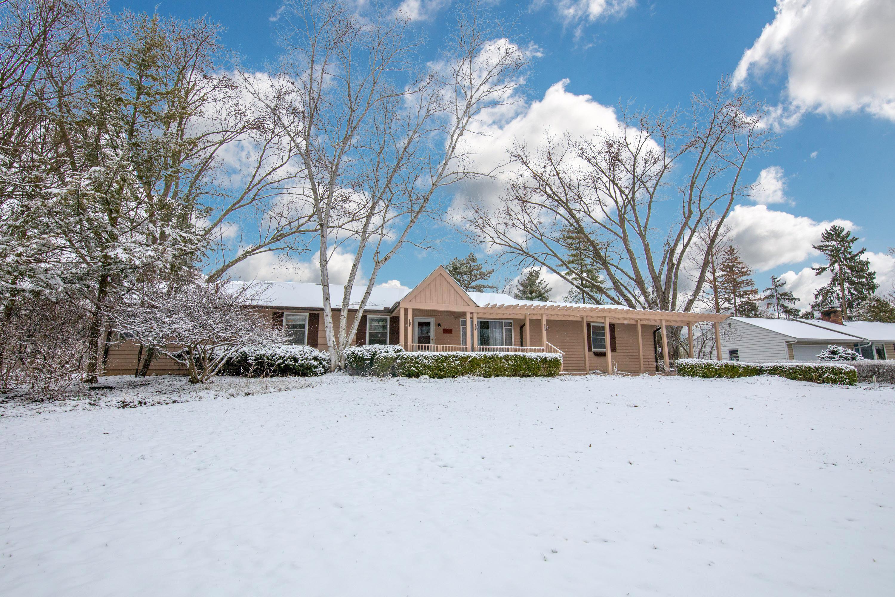 3510 West Henderson Road Columbus, OH 43220 - Photo 2 of 41