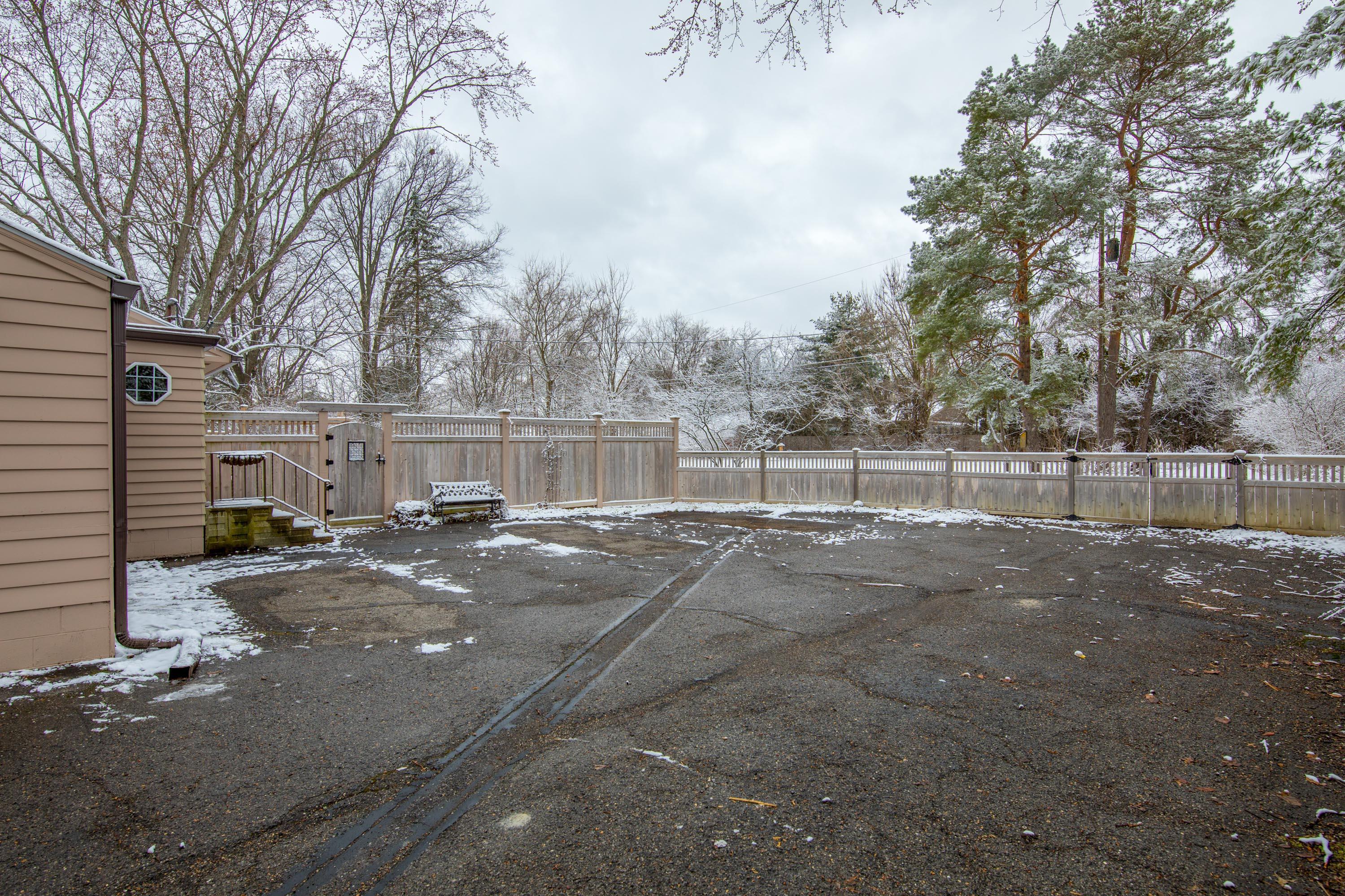 3510 West Henderson Road Columbus, OH 43220 - Photo 32 of 41