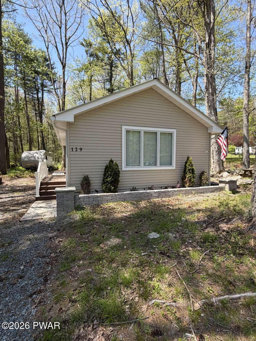 129 Mill Road Hawley, PA 18428 - Photo 1 of 25 Gallery Image 1