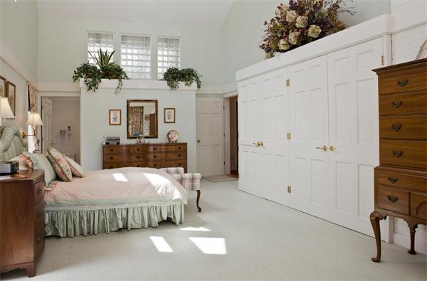 7 Lookout Farm Road Natick, MA 01760 - Photo 8 of 11 Gallery Image 8