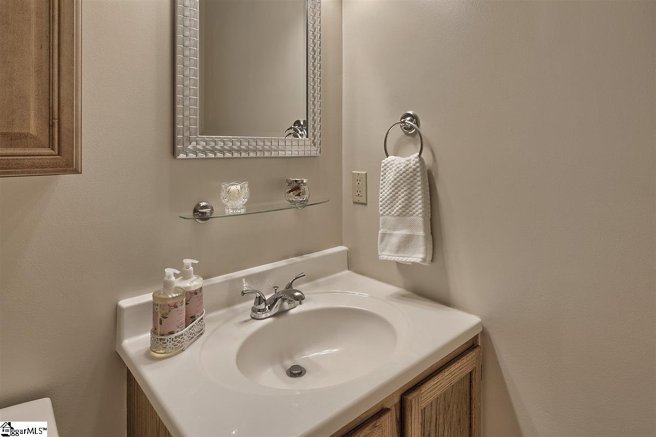 204 Rochester Road Easley, SC 29640 - Photo 16 of 33 Gallery Image 16