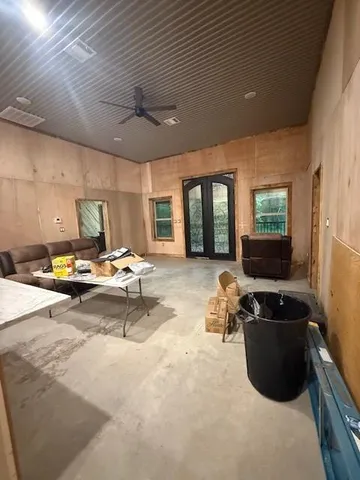 $399,999 | 267 Private Road 6294, Palestine, TX 75801