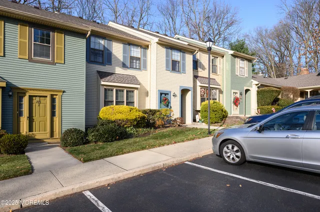 $350,000 | 224 Perth Hill Court, Aberdeen, NJ 07747