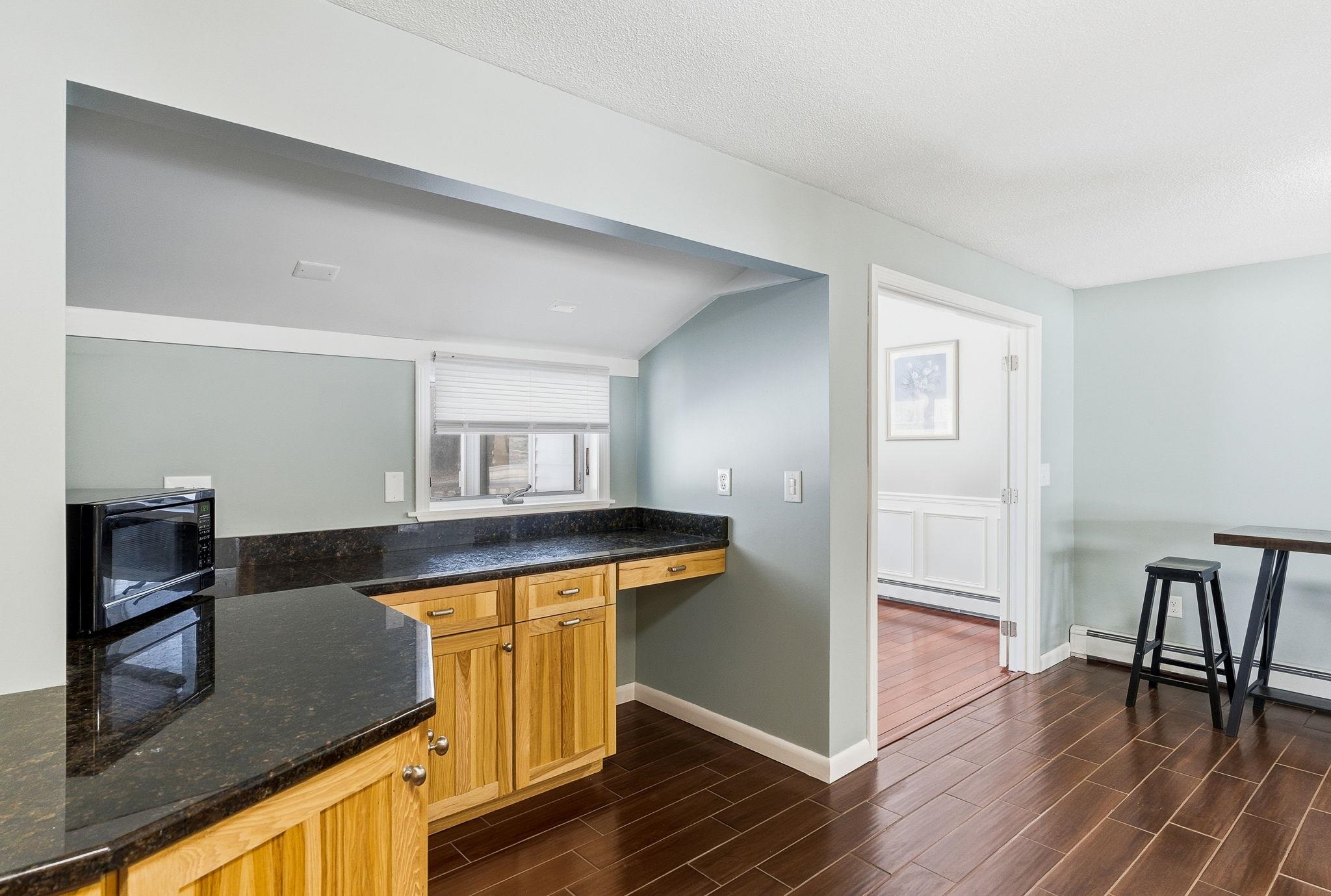 29 Nottingham Drive Nashua, NH 03062 - Photo 13 of 44