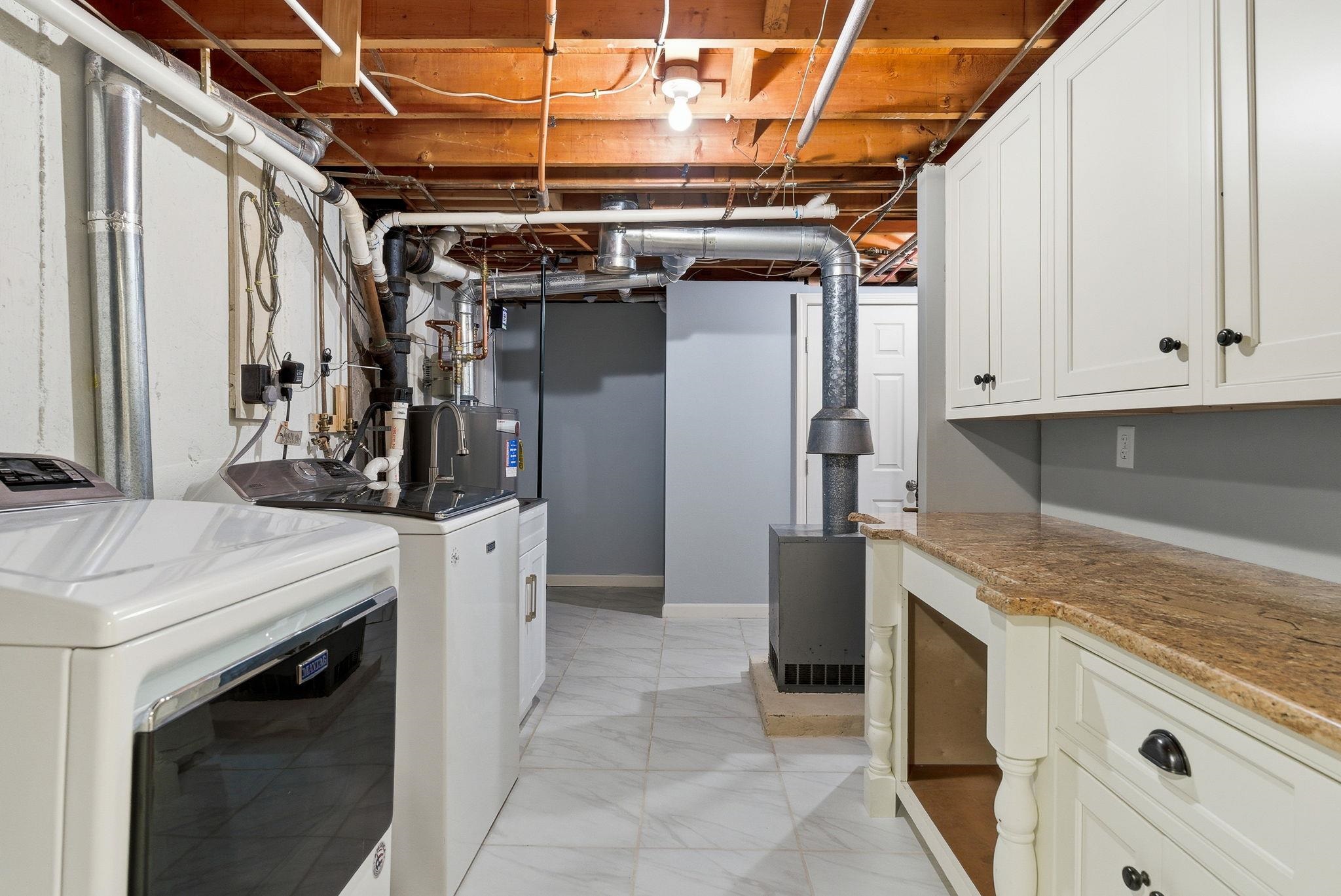 29 Nottingham Drive Nashua, NH 03062 - Photo 35 of 44