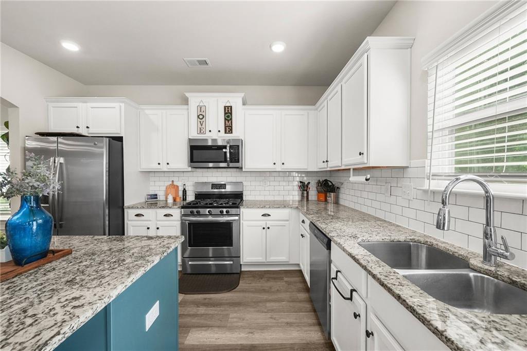 408 Rio Dell Court Locust Grove, GA 30248 - Photo 13 of 49