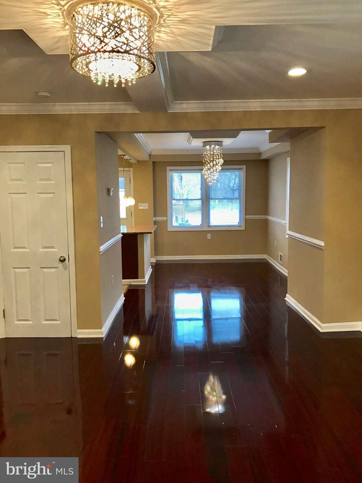 113 Kingston Road Middle River, MD 21220 - Photo 5 of 22 Living Room