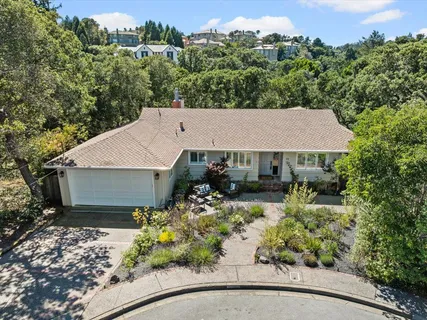 $2,815,000 | 35 Tulip Court, Burlingame, CA 94010