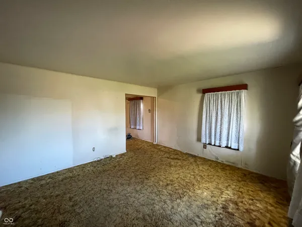 $160,000 | 5743 North Frontage Road, Fairland, IN 46126