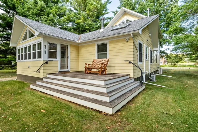 $949,000 | 4155 West Shore Road, Isle La Motte, VT 05463