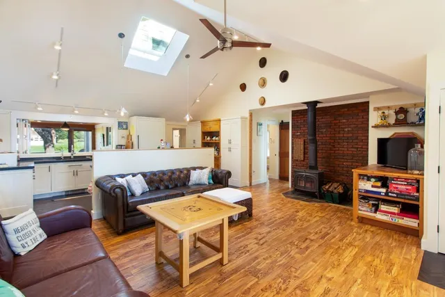 $949,000 | 4155 West Shore Road, Isle La Motte, VT 05463