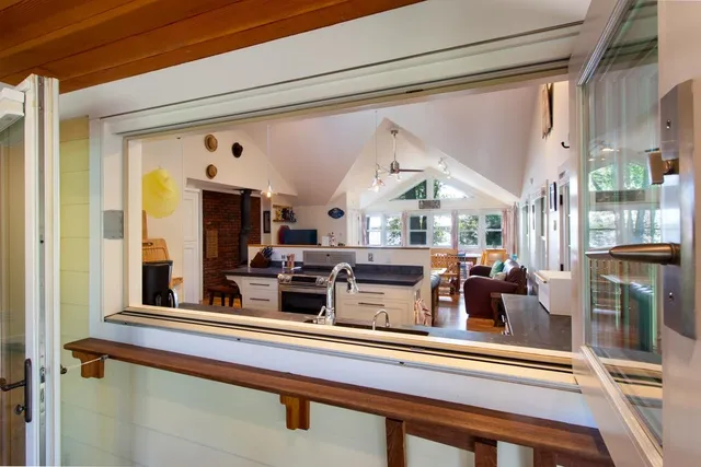 $949,000 | 4155 West Shore Road, Isle La Motte, VT 05463