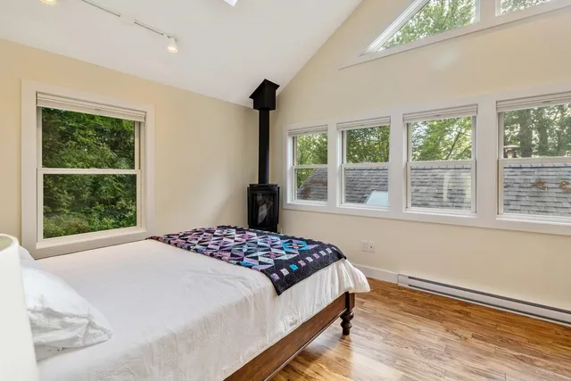 $949,000 | 4155 West Shore Road, Isle La Motte, VT 05463