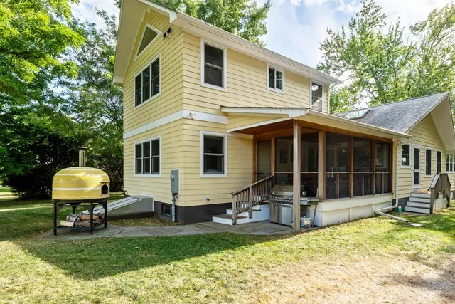 $949,000 | 4155 West Shore Road, Isle La Motte, VT 05463