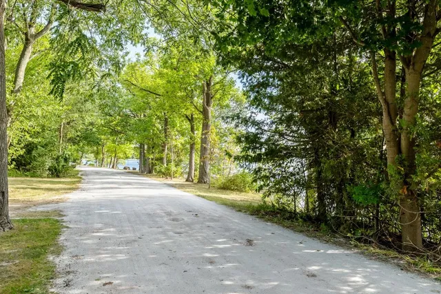 $949,000 | 4155 West Shore Road, Isle La Motte, VT 05463