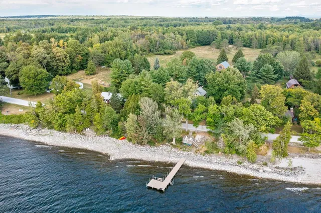 $949,000 | 4155 West Shore Road, Isle La Motte, VT 05463