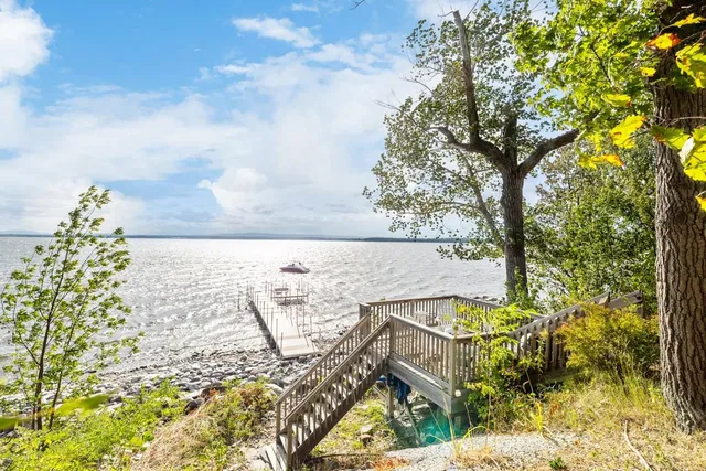 $949,000 | 4155 West Shore Road, Isle La Motte, VT 05463