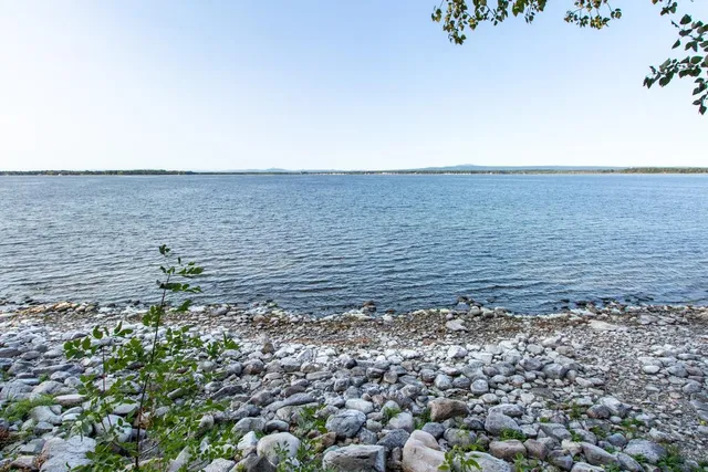 $949,000 | 4155 West Shore Road, Isle La Motte, VT 05463