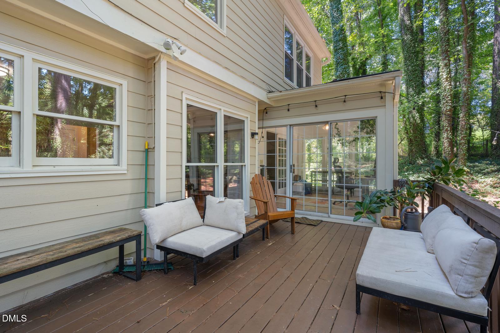 314 Hunters Crossing Cary, NC 27518 - Photo 19 of 23 13