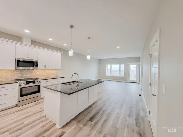 $399,900 | 2113 Powers Avenue, Unit B, Lewiston, ID 83501