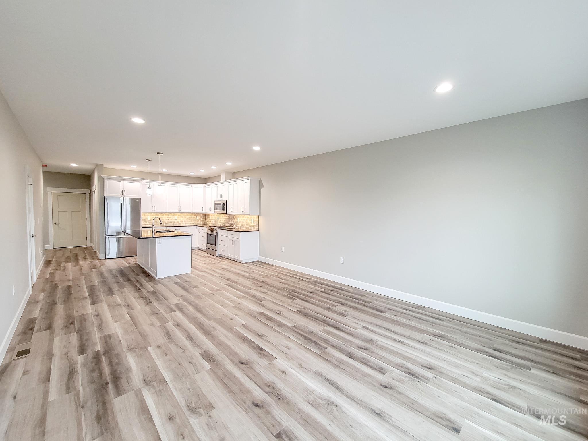 2113 Powers Avenue, Unit B Lewiston, ID 83501 - Photo 7 of 19