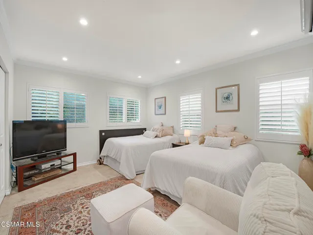 $12,000 | 19410 Shenango Drive, Tarzana, CA 91356