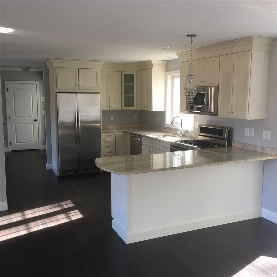 82 Hoit Road Concord, NH 03301 - Photo 2 of 23