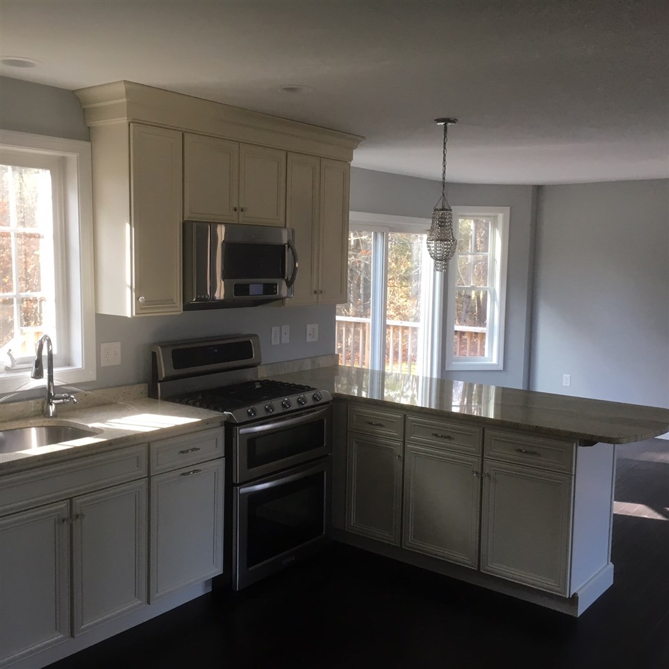 82 Hoit Road Concord, NH 03301 - Photo 4 of 23