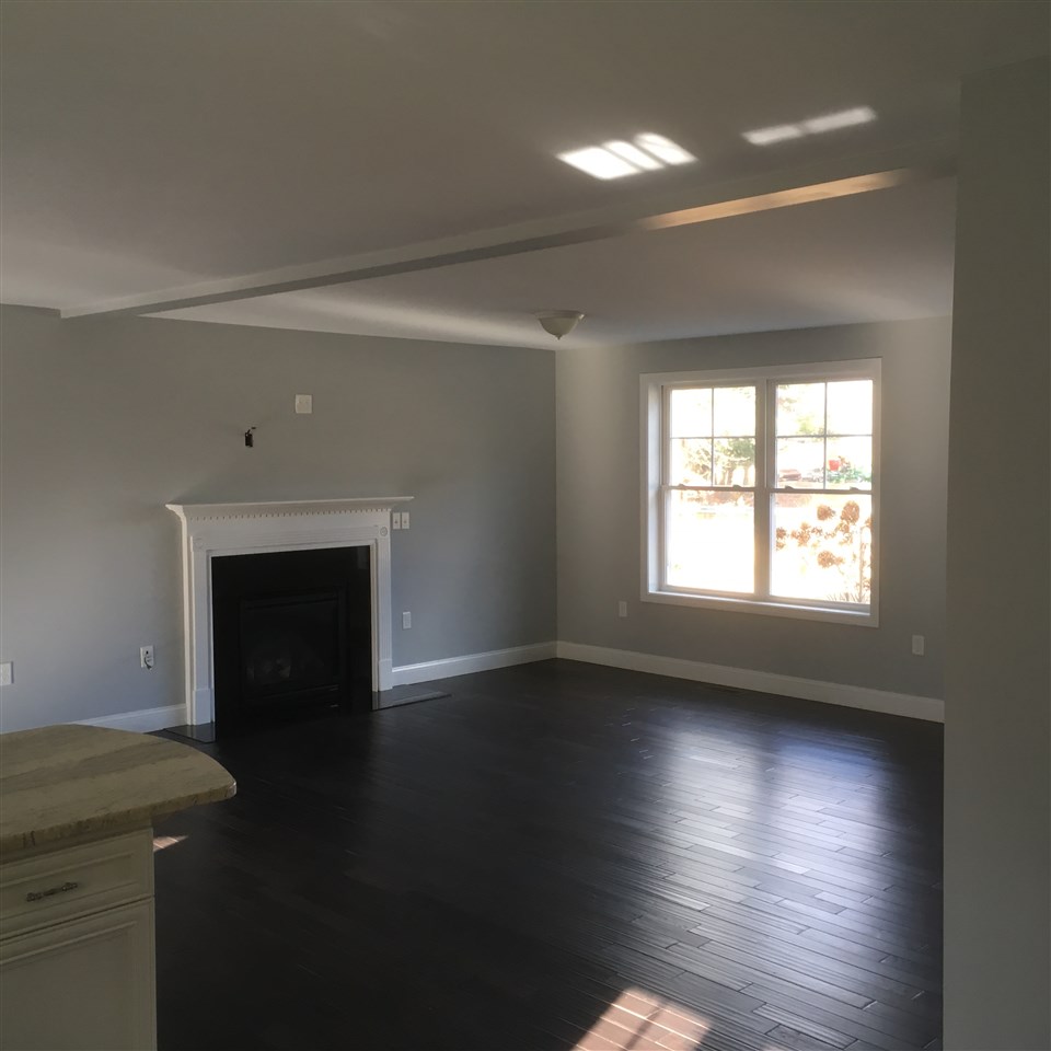 82 Hoit Road Concord, NH 03301 - Photo 5 of 23
