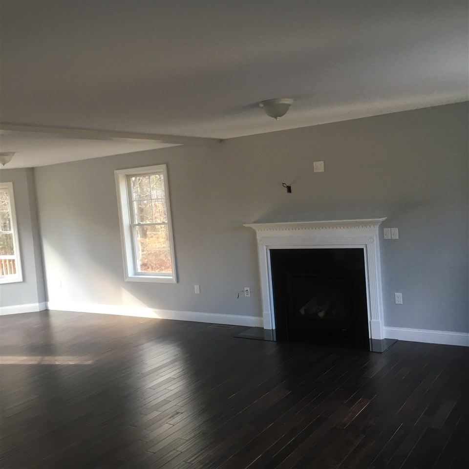 82 Hoit Road Concord, NH 03301 - Photo 6 of 23