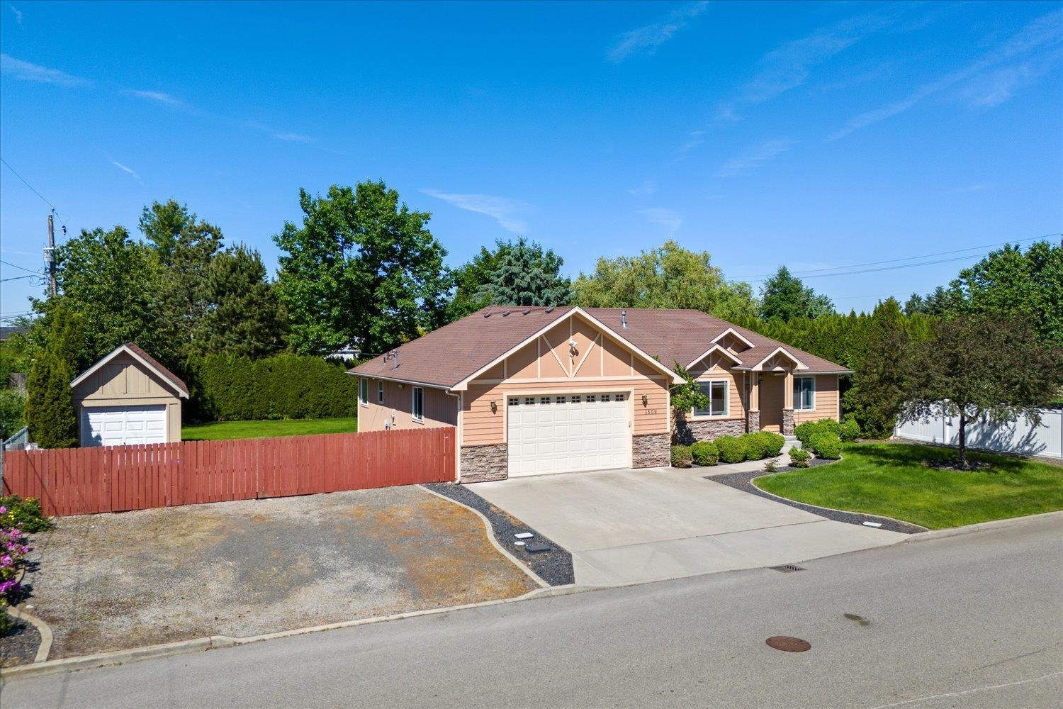 1509 North Arties Road Spokane Valley, WA 99016 - Photo 2 of 48 Gallery Image 2
