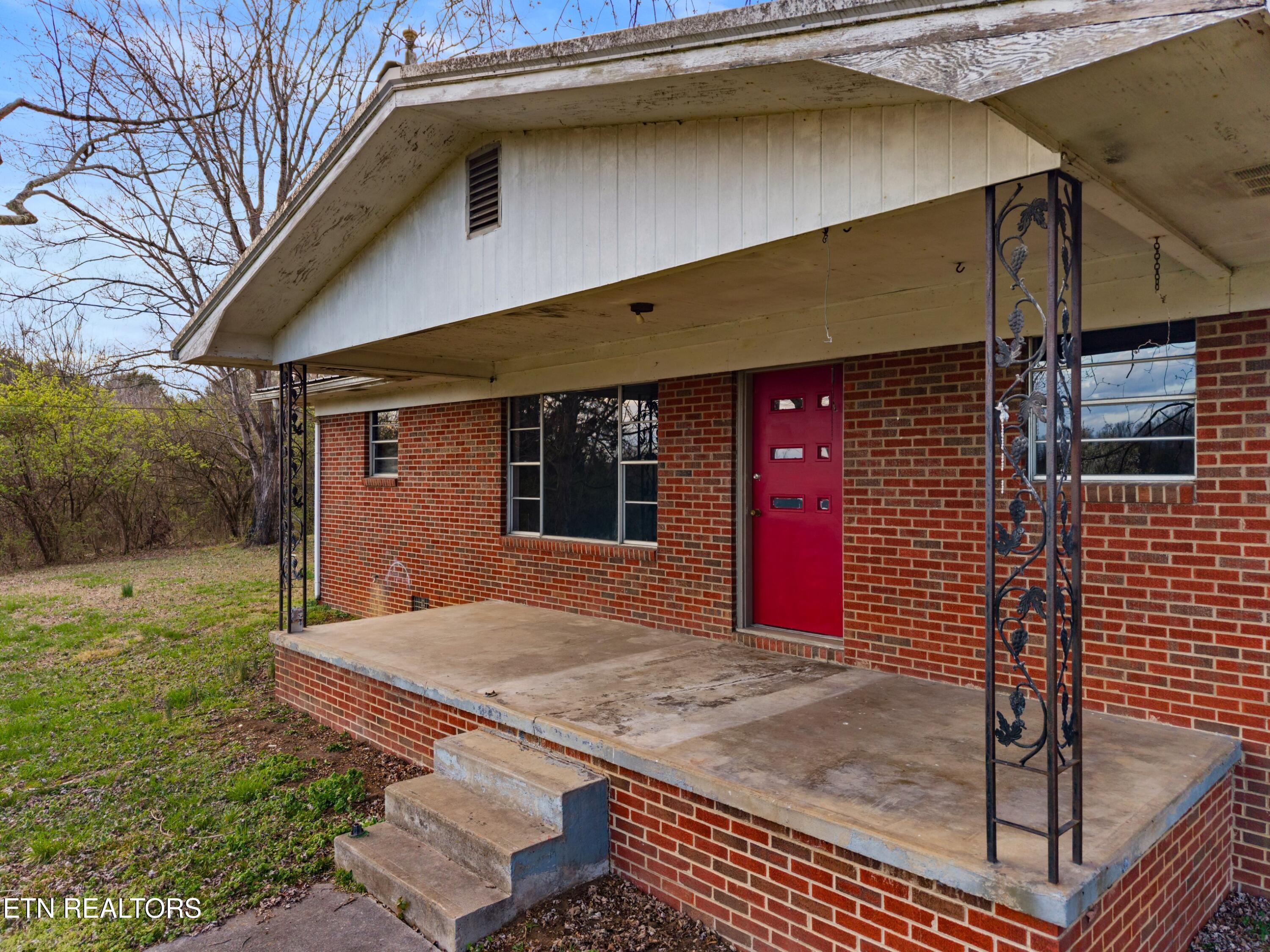 4996 St Paul Road Morristown, TN 37813 - Photo 4 of 38 024-4996SaintPaulRoad-Morristown-TN-3781