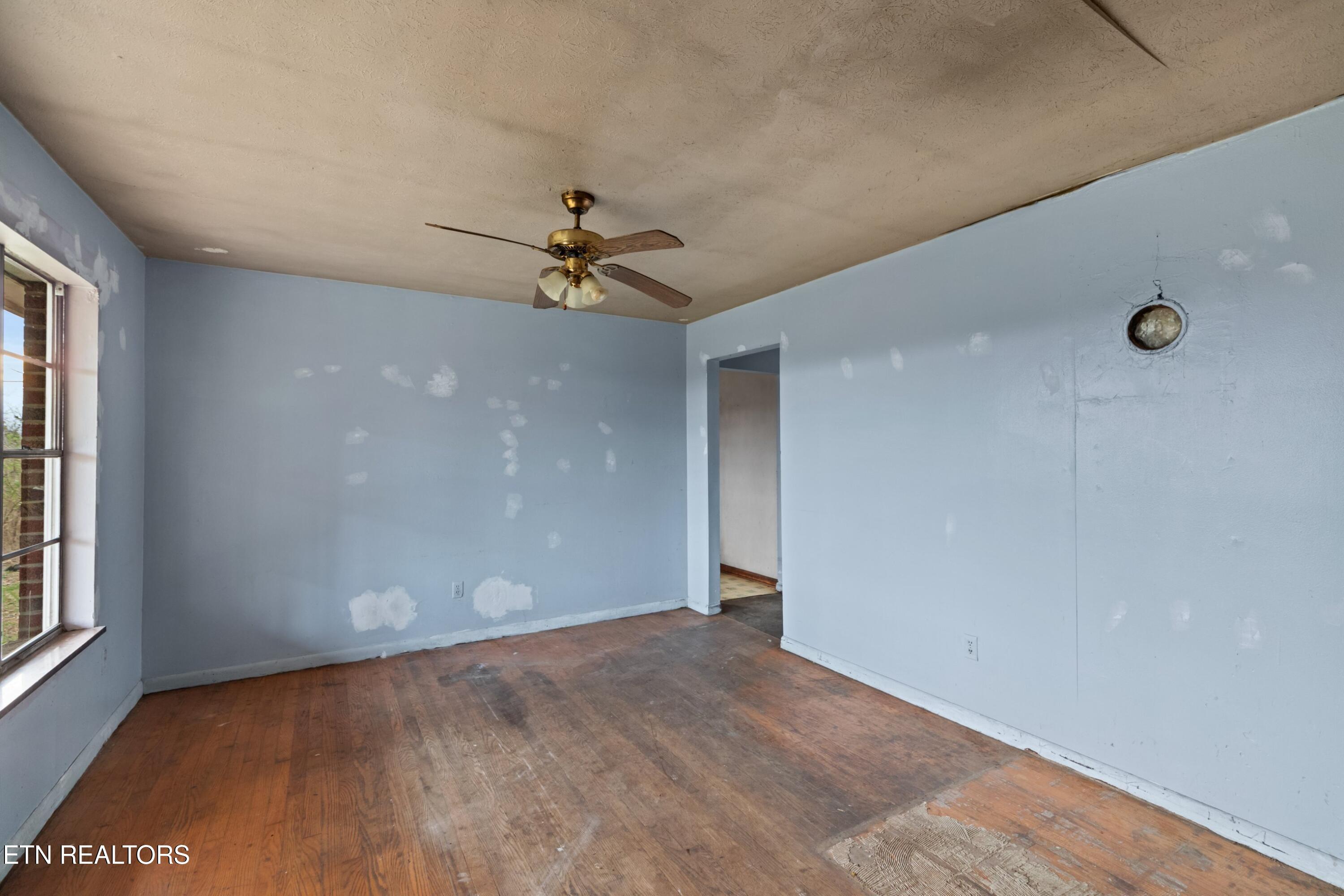 4996 St Paul Road Morristown, TN 37813 - Photo 7 of 38 007-4996SaintPaulRoad-Morristown-TN-3781