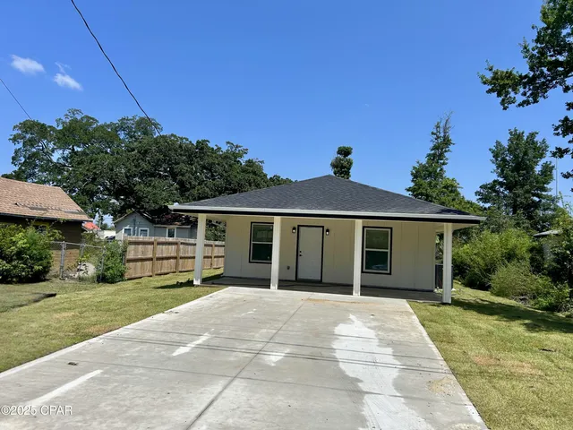 $2,000 | Undisclosed Address, Panama City, FL 32401