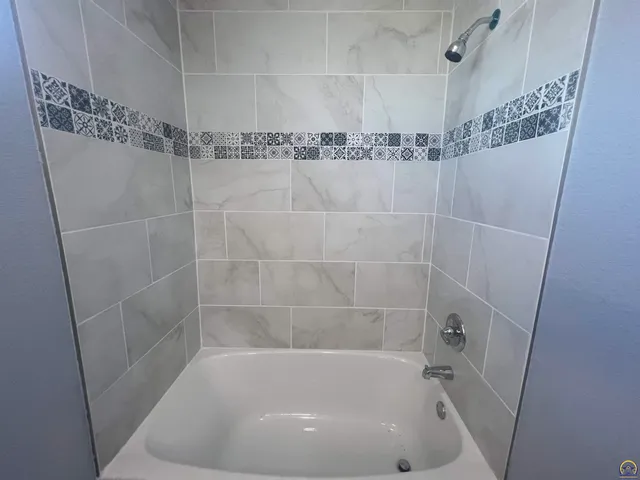 $182,500 | 403 Main Street, Gridley, KS 66852