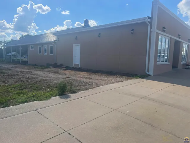 $182,500 | 403 Main Street, Gridley, KS 66852