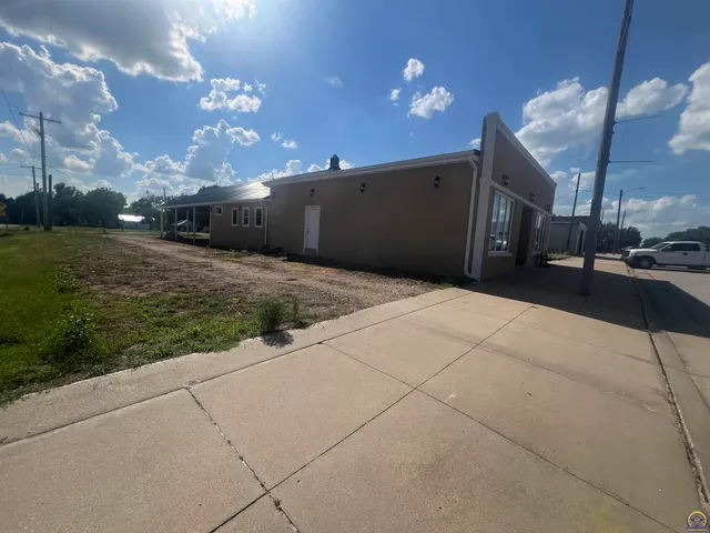 $182,500 | 403 Main Street, Gridley, KS 66852