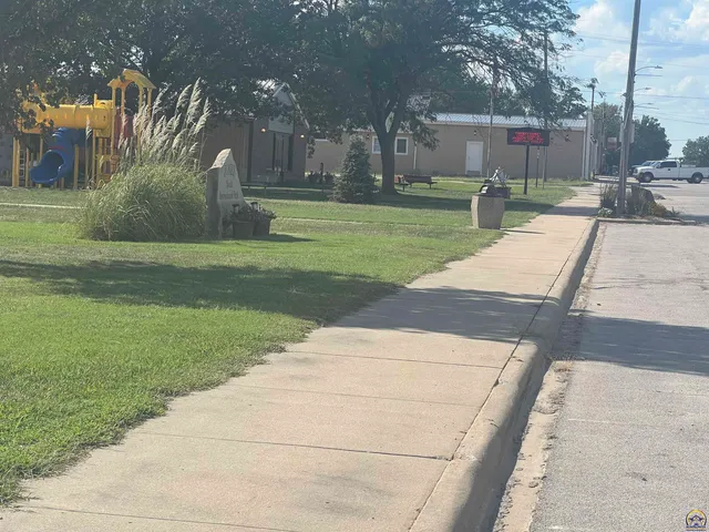 $182,500 | 403 Main Street, Gridley, KS 66852