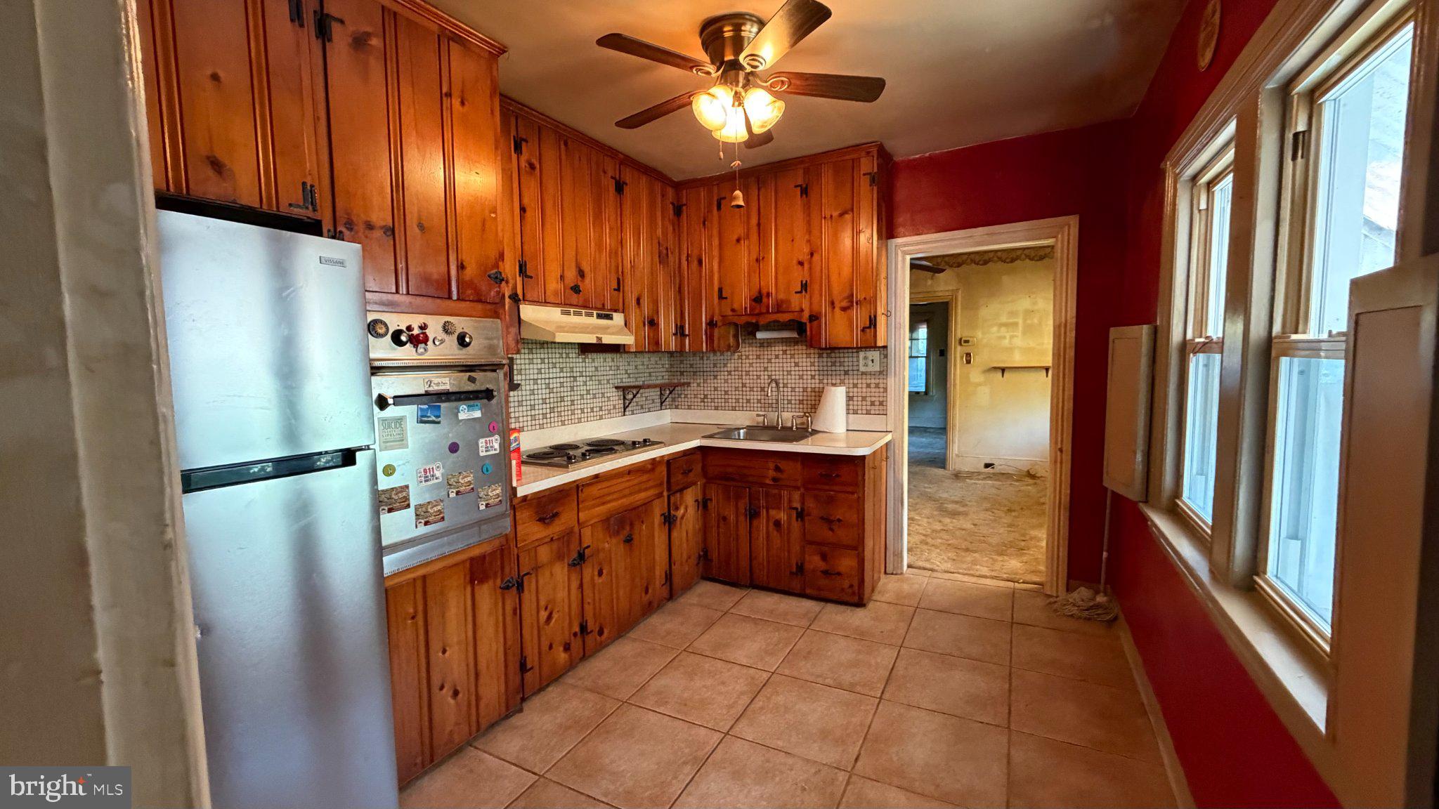 117 Manor Road Hatboro, PA 19040 - Photo 12 of 20 Gallery Image 12