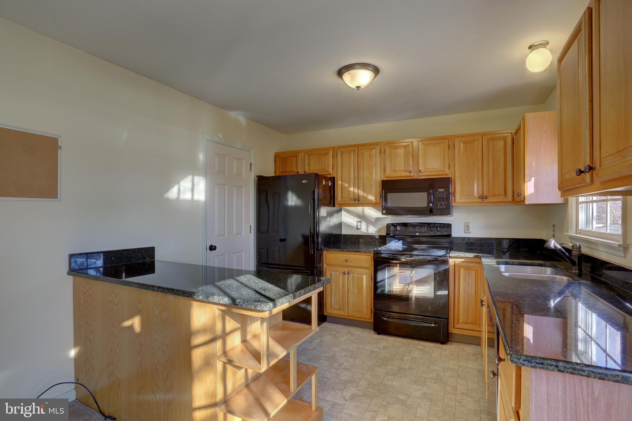 35 Laurie Lane Lititz, PA 17543 - Photo 14 of 29