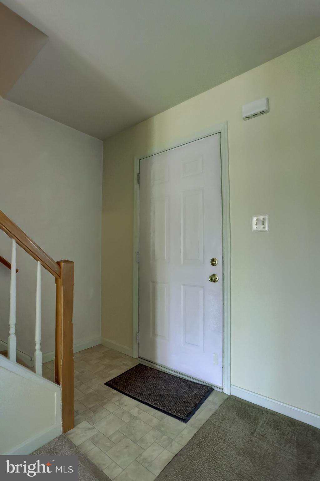 35 Laurie Lane Lititz, PA 17543 - Photo 4 of 29