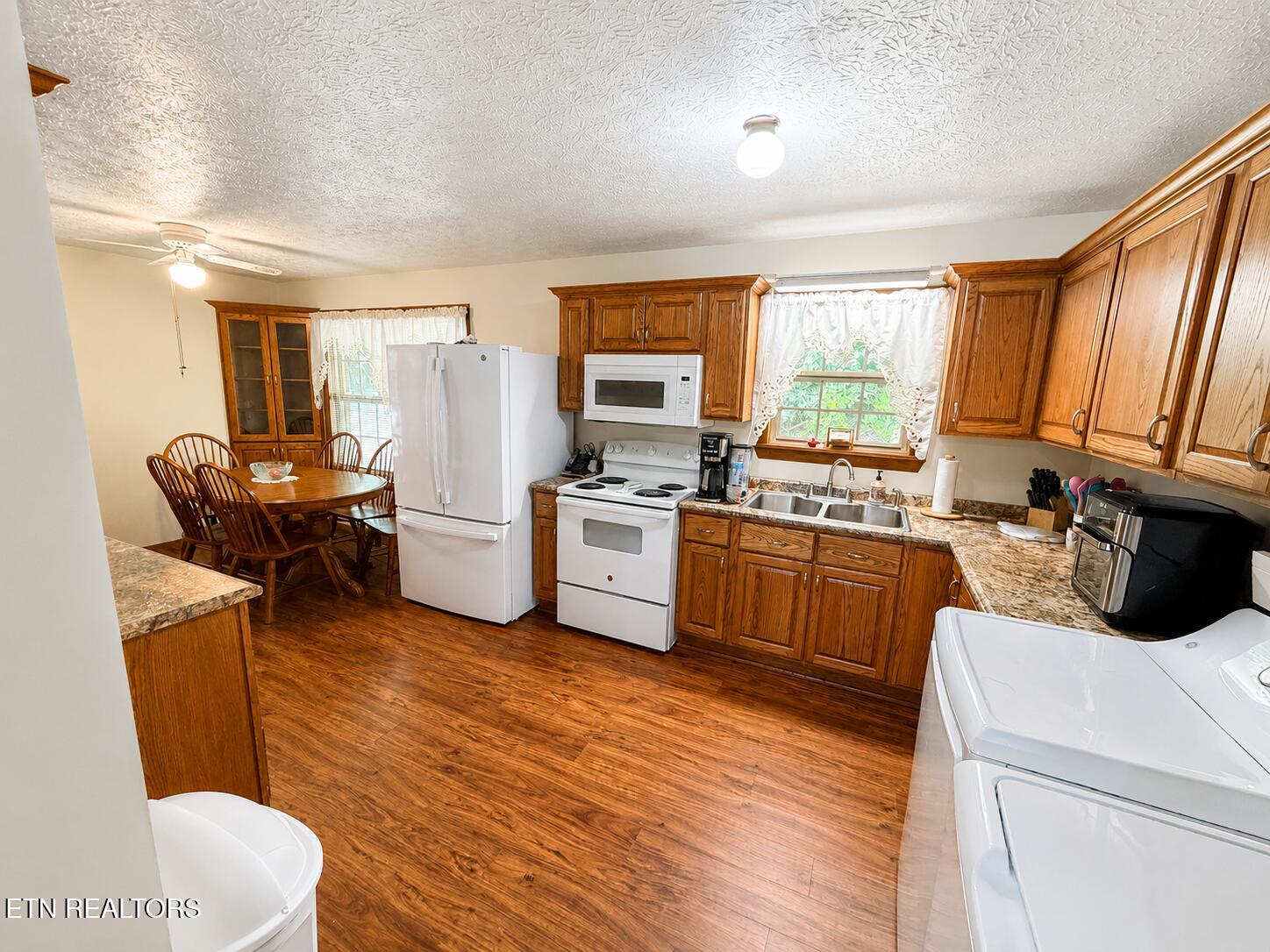 7914 Brimstone Road Robbins, TN 37852 - Photo 17 of 57 E855DA83-055E-4D89-9147-09D6E440869A