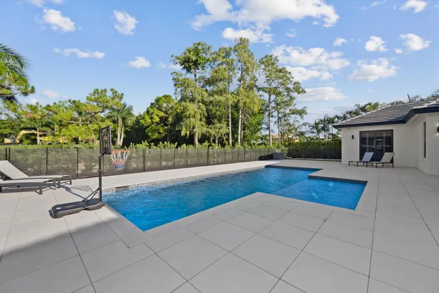 $17,500 | 1950 South Club Drive, Wellington, FL 33414