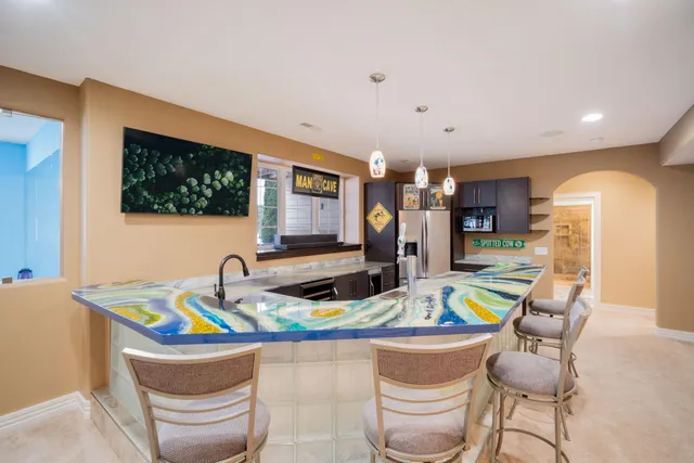 $899,000 | 1348 Stillwater Circle, Mequon, WI 53092