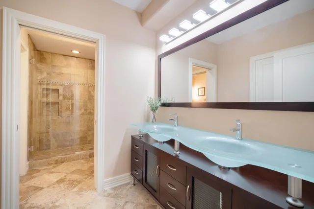 $899,000 | 1348 Stillwater Circle, Mequon, WI 53092